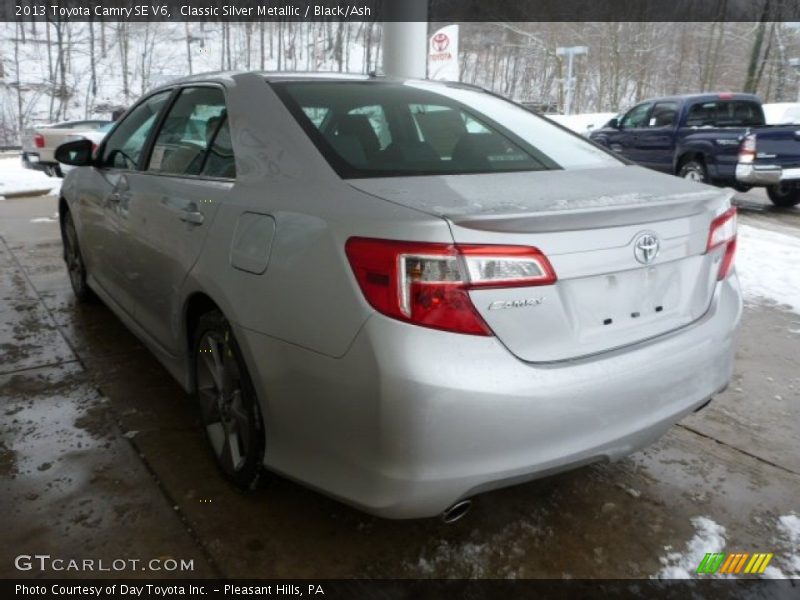 Classic Silver Metallic / Black/Ash 2013 Toyota Camry SE V6