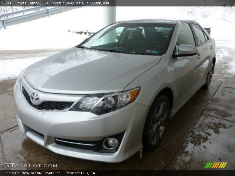 Classic Silver Metallic / Black/Ash 2013 Toyota Camry SE V6