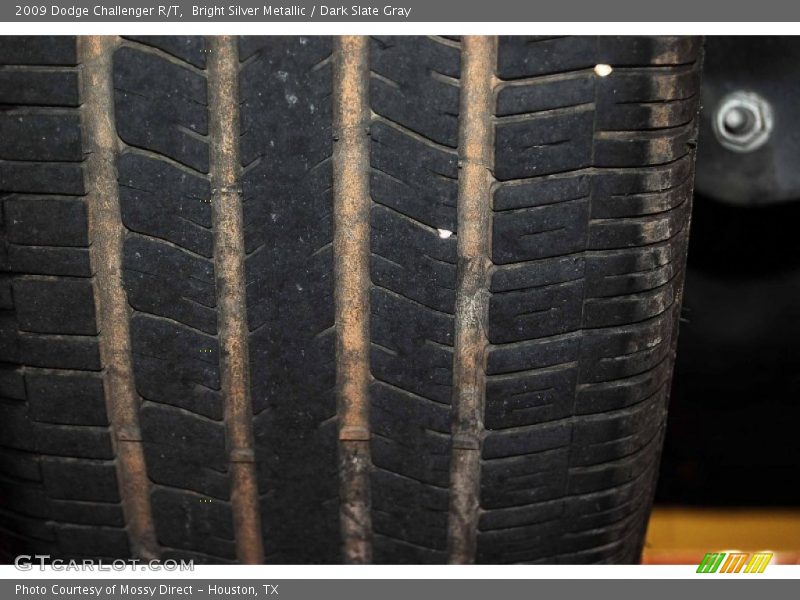 Bright Silver Metallic / Dark Slate Gray 2009 Dodge Challenger R/T