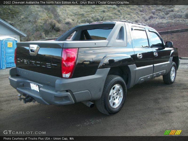 Onyx Black / Cedar Green/Graphite 2002 Chevrolet Avalanche The North Face Edition 4x4