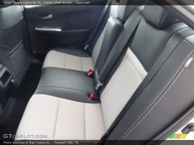 Classic Silver Metallic / Black/Ash 2013 Toyota Camry SE V6