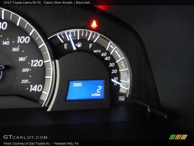 Classic Silver Metallic / Black/Ash 2013 Toyota Camry SE V6