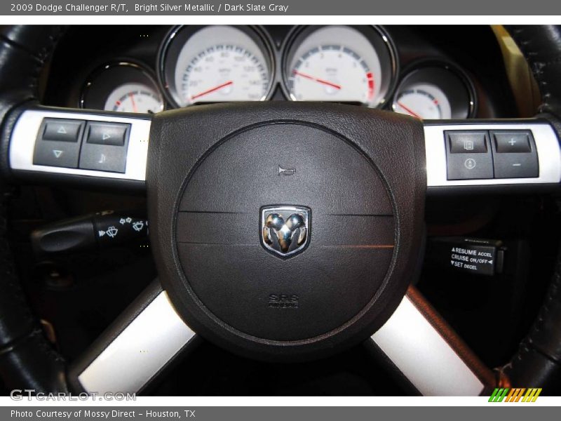 Bright Silver Metallic / Dark Slate Gray 2009 Dodge Challenger R/T