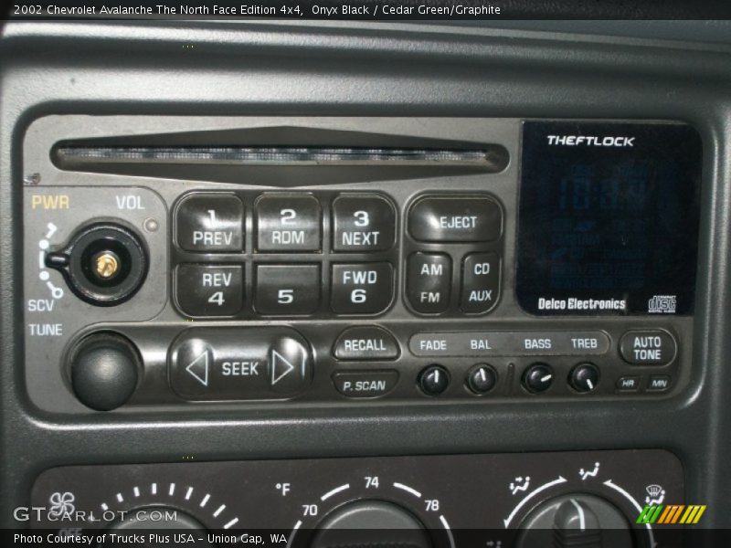 Audio System of 2002 Avalanche The North Face Edition 4x4