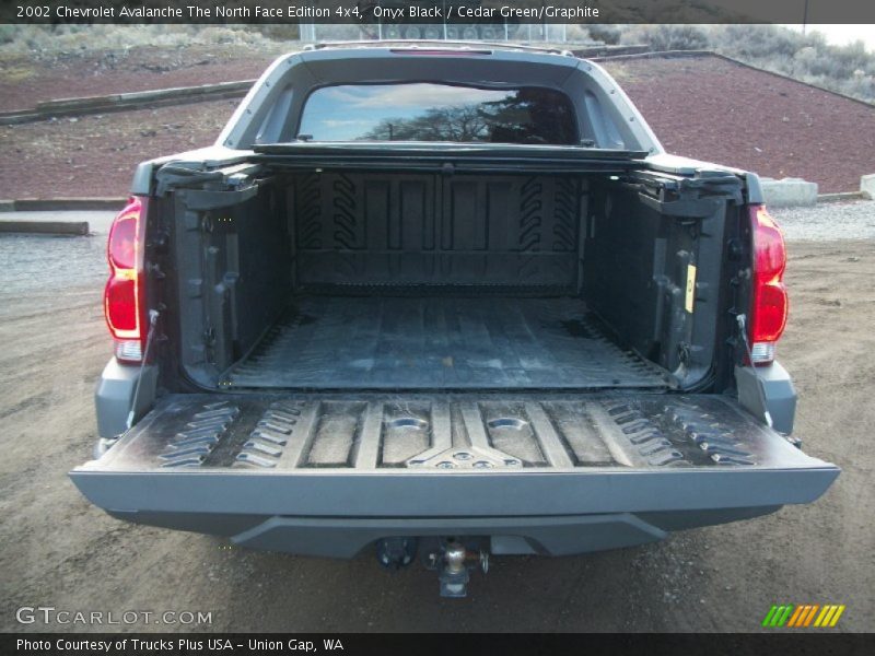  2002 Avalanche The North Face Edition 4x4 Trunk