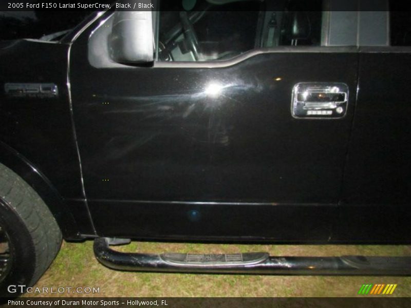 Black / Black 2005 Ford F150 Lariat SuperCrew