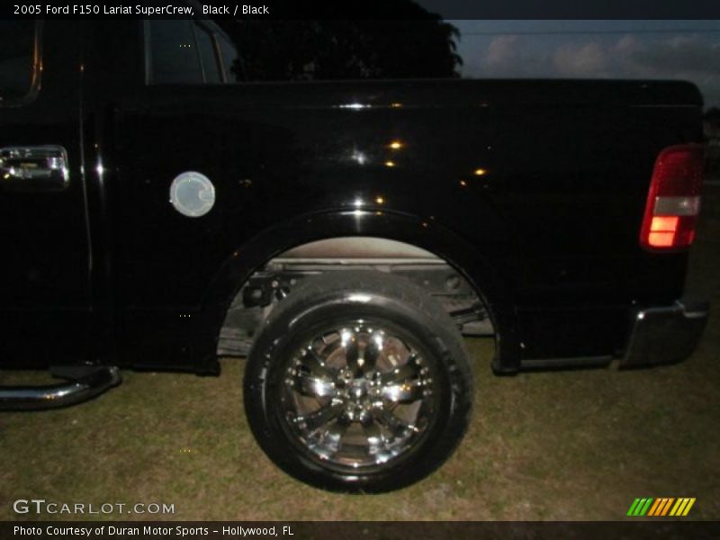 Black / Black 2005 Ford F150 Lariat SuperCrew