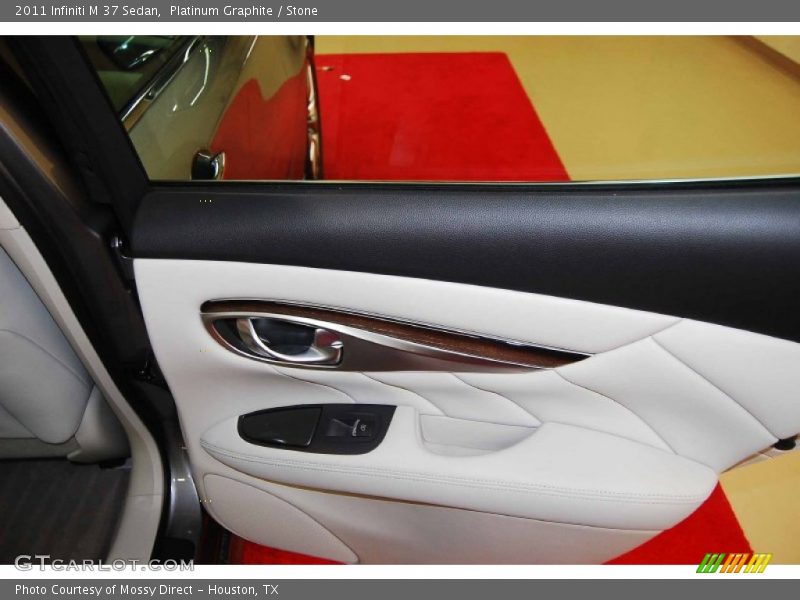 Door Panel of 2011 M 37 Sedan