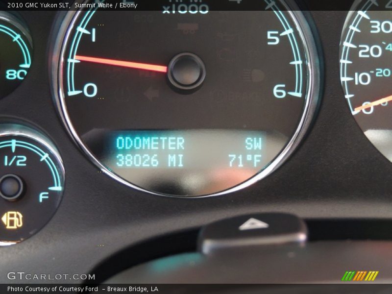 Summit White / Ebony 2010 GMC Yukon SLT
