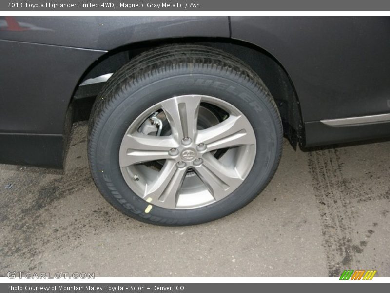 Magnetic Gray Metallic / Ash 2013 Toyota Highlander Limited 4WD