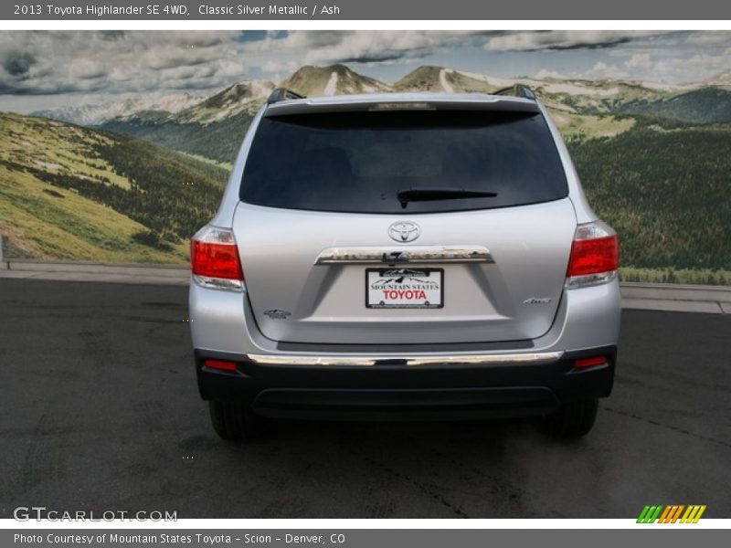 Classic Silver Metallic / Ash 2013 Toyota Highlander SE 4WD