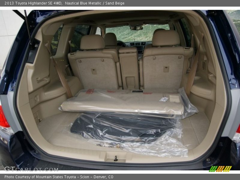 Nautical Blue Metallic / Sand Beige 2013 Toyota Highlander SE 4WD