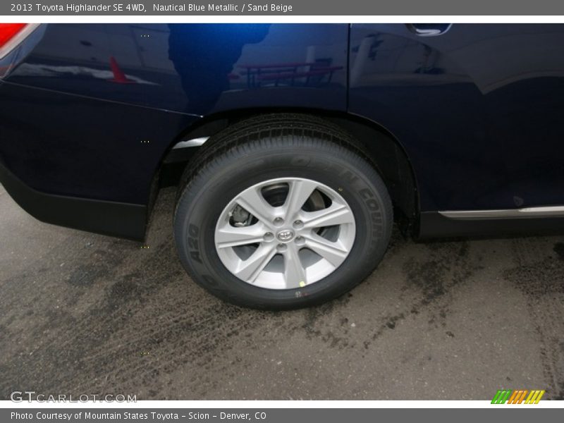 Nautical Blue Metallic / Sand Beige 2013 Toyota Highlander SE 4WD