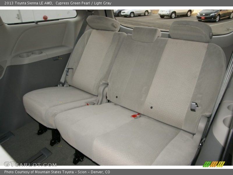 Cypress Green Pearl / Light Gray 2013 Toyota Sienna LE AWD