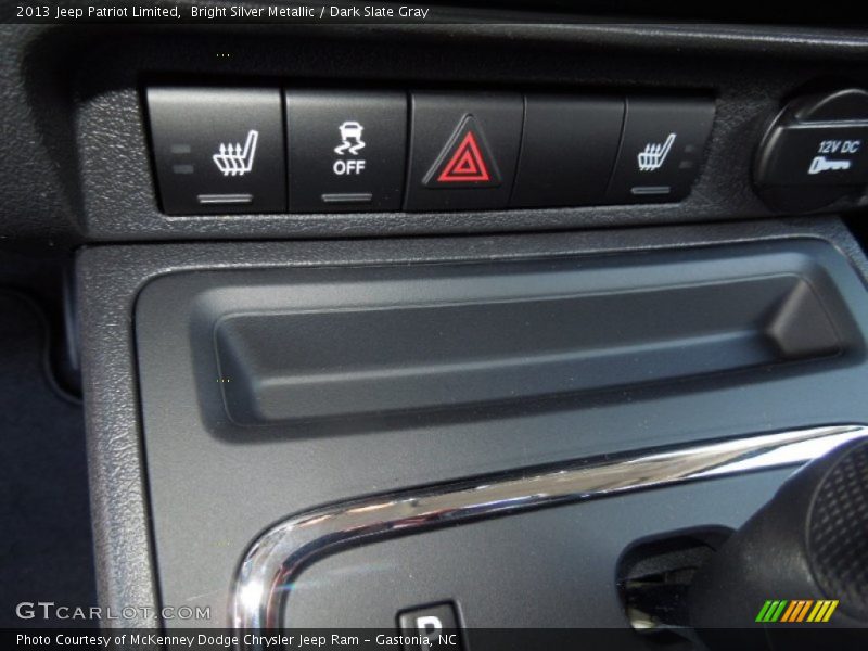 Bright Silver Metallic / Dark Slate Gray 2013 Jeep Patriot Limited