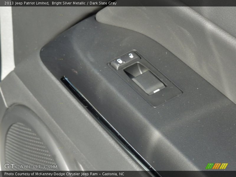 Bright Silver Metallic / Dark Slate Gray 2013 Jeep Patriot Limited