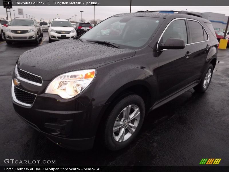 Front 3/4 View of 2013 Equinox LT