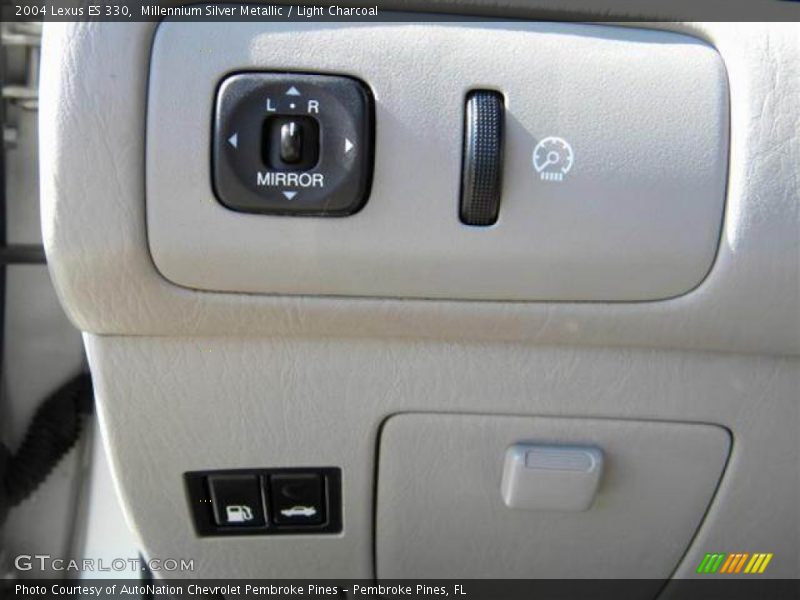 Millennium Silver Metallic / Light Charcoal 2004 Lexus ES 330