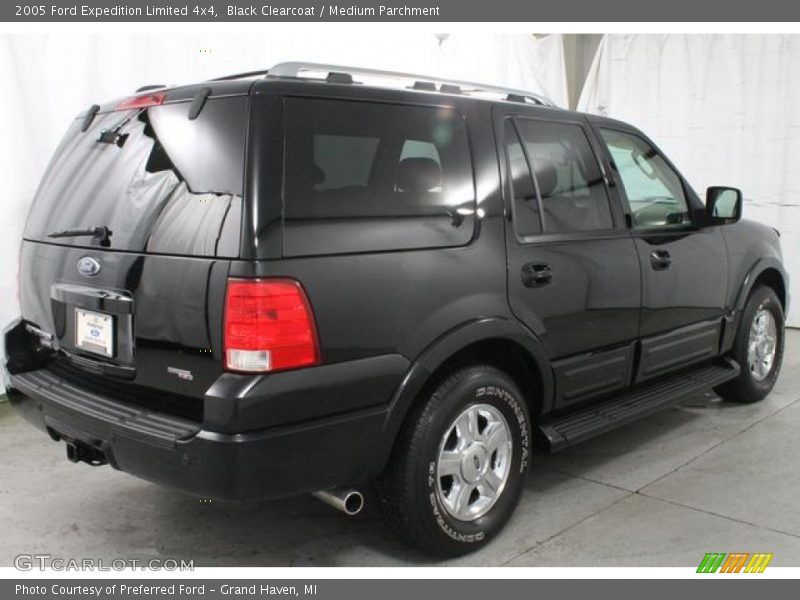Black Clearcoat / Medium Parchment 2005 Ford Expedition Limited 4x4