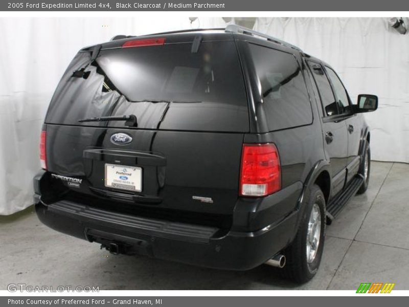 Black Clearcoat / Medium Parchment 2005 Ford Expedition Limited 4x4