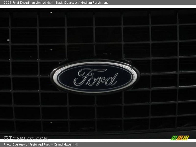 Black Clearcoat / Medium Parchment 2005 Ford Expedition Limited 4x4
