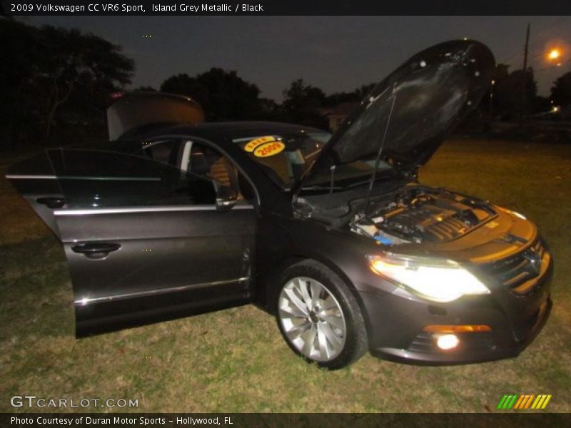 Island Grey Metallic / Black 2009 Volkswagen CC VR6 Sport