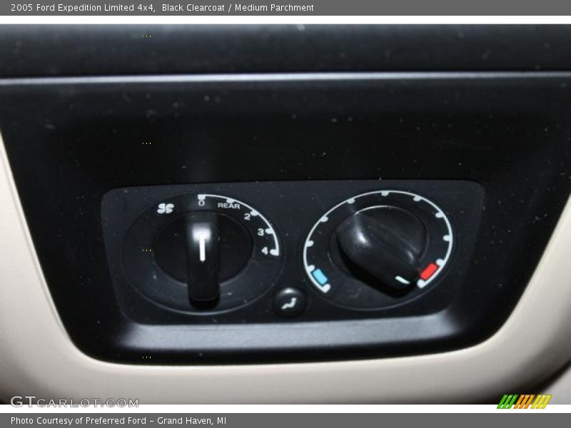 Black Clearcoat / Medium Parchment 2005 Ford Expedition Limited 4x4