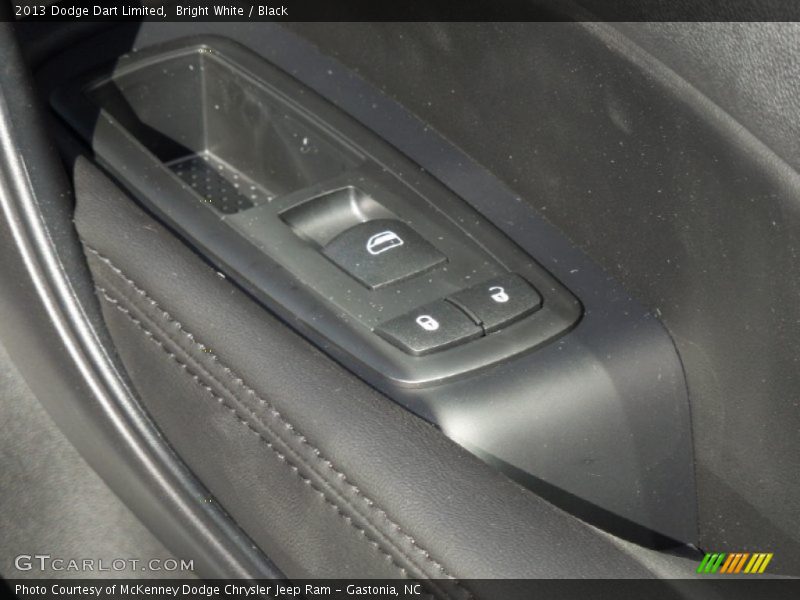 Bright White / Black 2013 Dodge Dart Limited