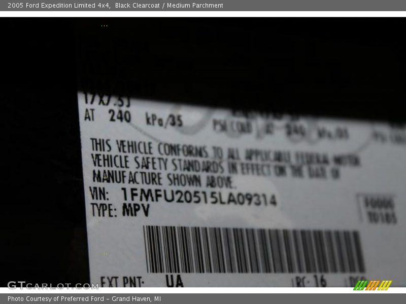 Black Clearcoat / Medium Parchment 2005 Ford Expedition Limited 4x4