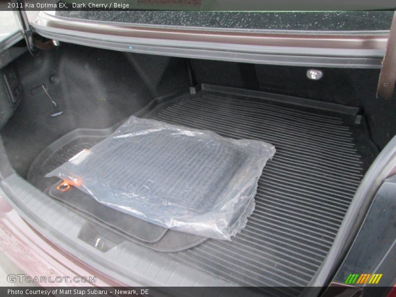  2011 Optima EX Trunk