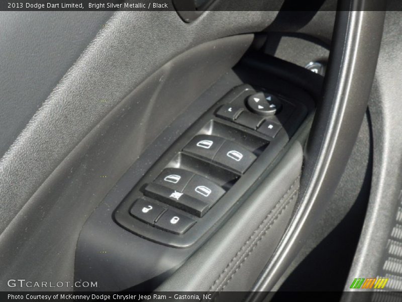 Bright Silver Metallic / Black 2013 Dodge Dart Limited