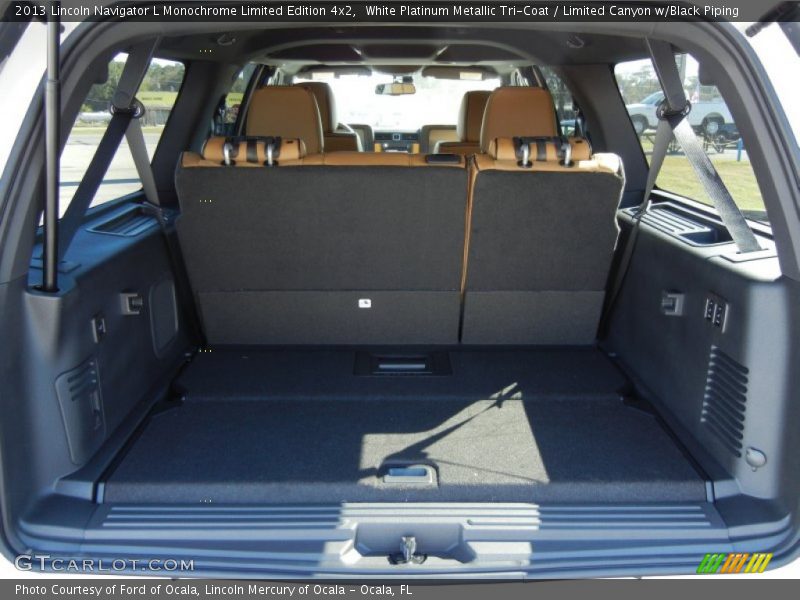  2013 Navigator L Monochrome Limited Edition 4x2 Trunk