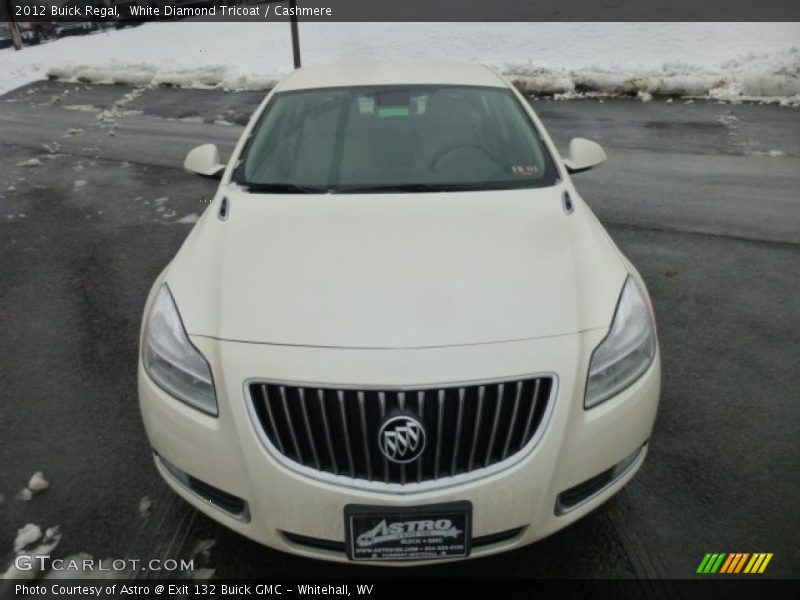 White Diamond Tricoat / Cashmere 2012 Buick Regal