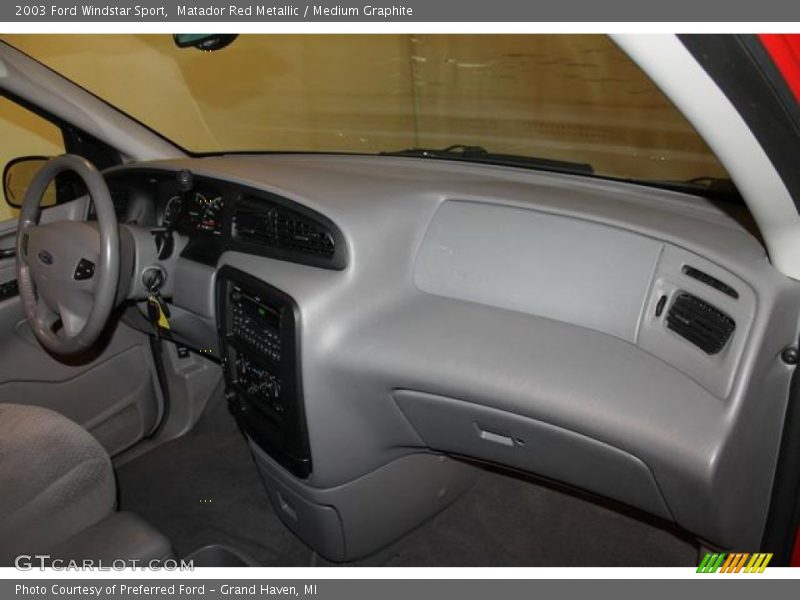 Matador Red Metallic / Medium Graphite 2003 Ford Windstar Sport