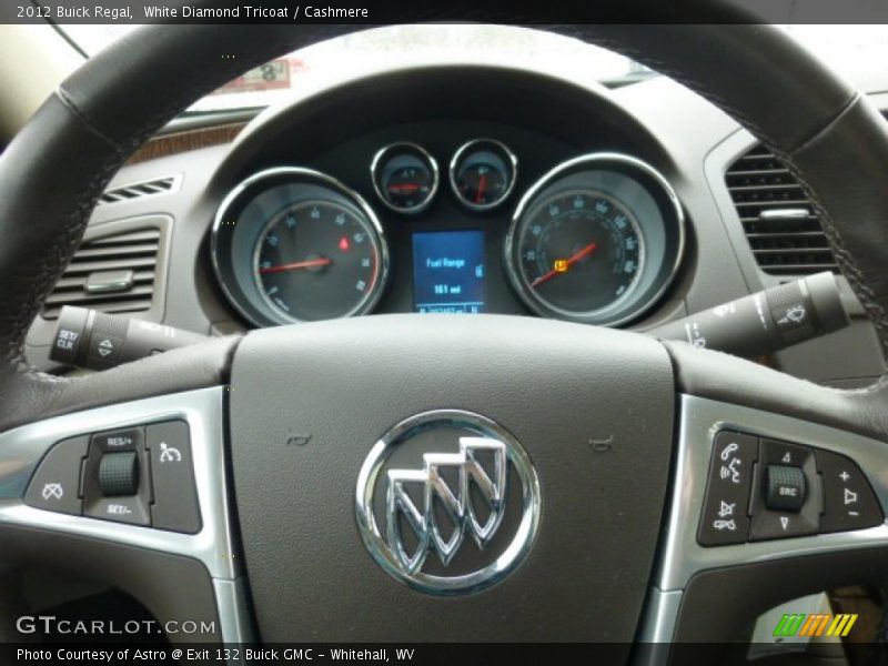 White Diamond Tricoat / Cashmere 2012 Buick Regal