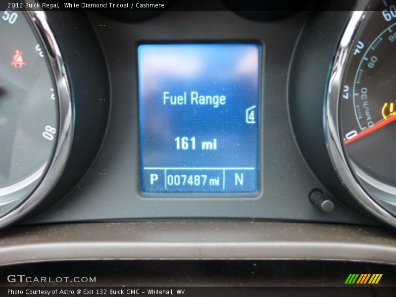White Diamond Tricoat / Cashmere 2012 Buick Regal