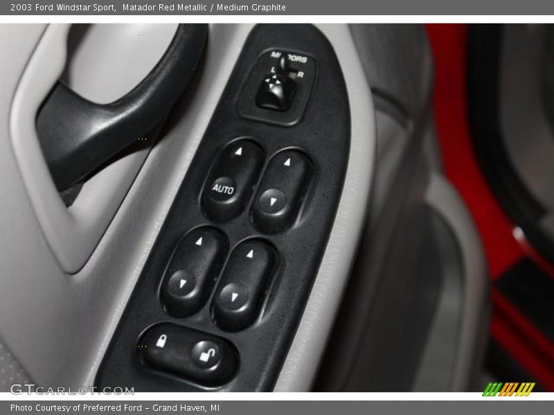 Controls of 2003 Windstar Sport