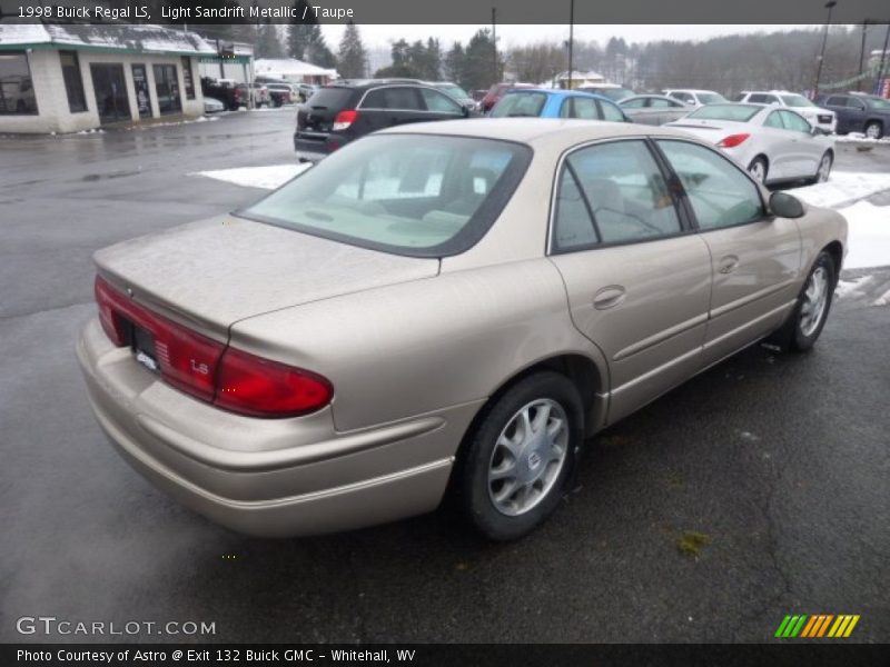 Light Sandrift Metallic / Taupe 1998 Buick Regal LS