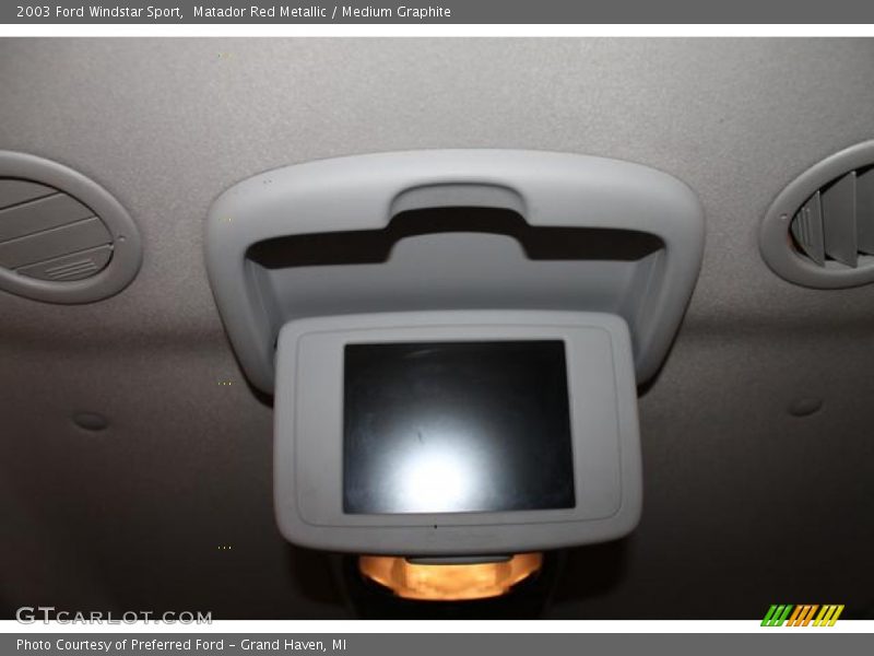 Matador Red Metallic / Medium Graphite 2003 Ford Windstar Sport