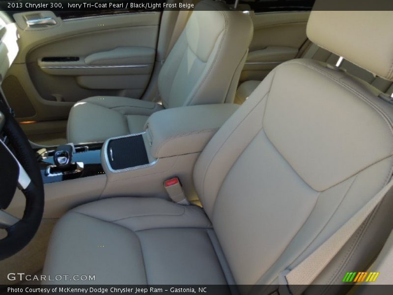 Ivory Tri-Coat Pearl / Black/Light Frost Beige 2013 Chrysler 300