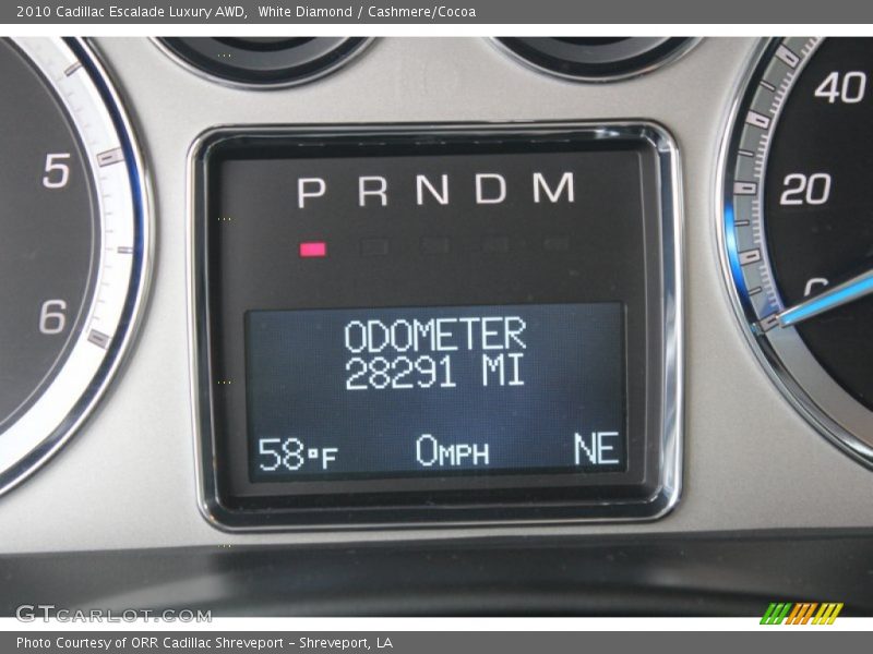 White Diamond / Cashmere/Cocoa 2010 Cadillac Escalade Luxury AWD