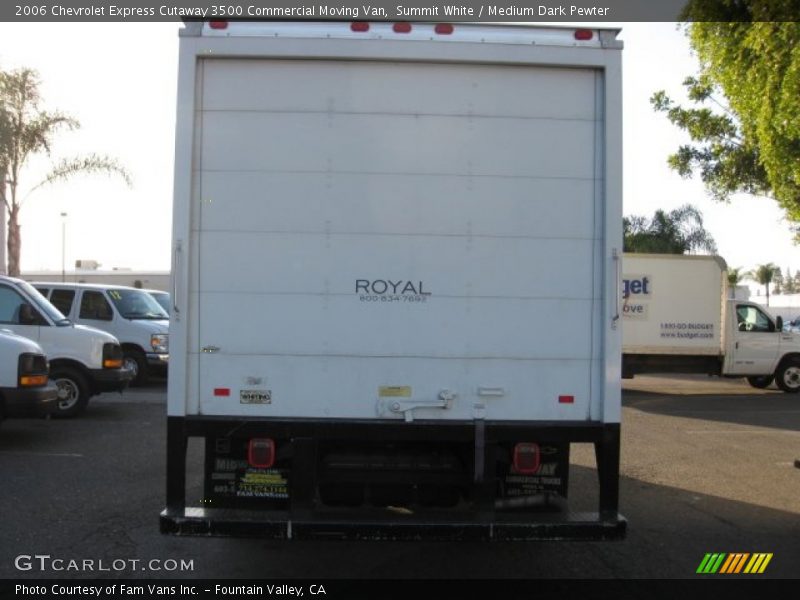 Summit White / Medium Dark Pewter 2006 Chevrolet Express Cutaway 3500 Commercial Moving Van