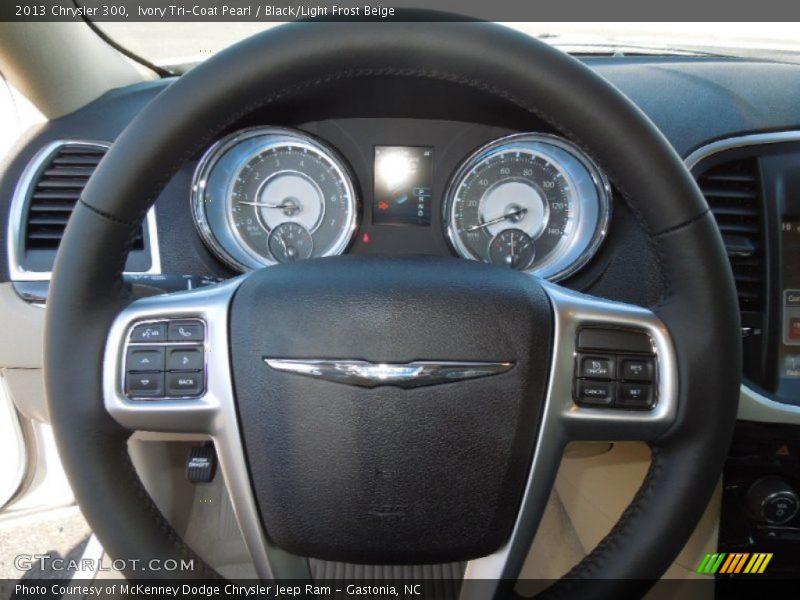 Ivory Tri-Coat Pearl / Black/Light Frost Beige 2013 Chrysler 300