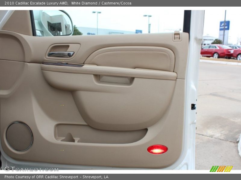 White Diamond / Cashmere/Cocoa 2010 Cadillac Escalade Luxury AWD