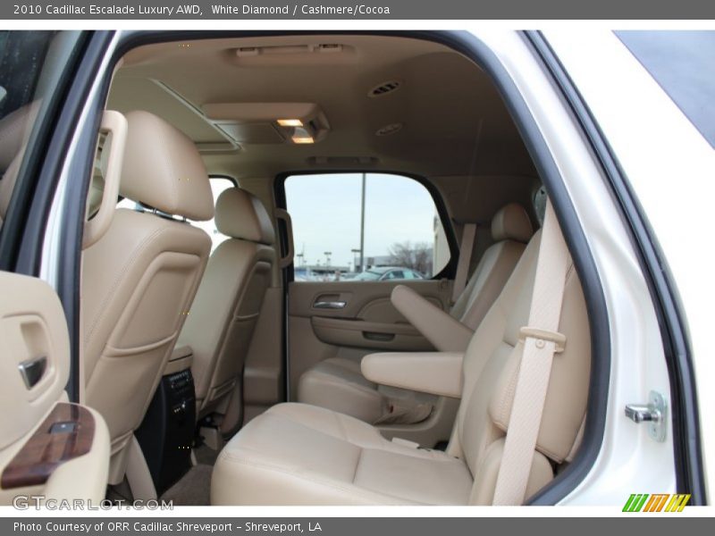 White Diamond / Cashmere/Cocoa 2010 Cadillac Escalade Luxury AWD