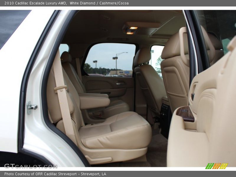 White Diamond / Cashmere/Cocoa 2010 Cadillac Escalade Luxury AWD