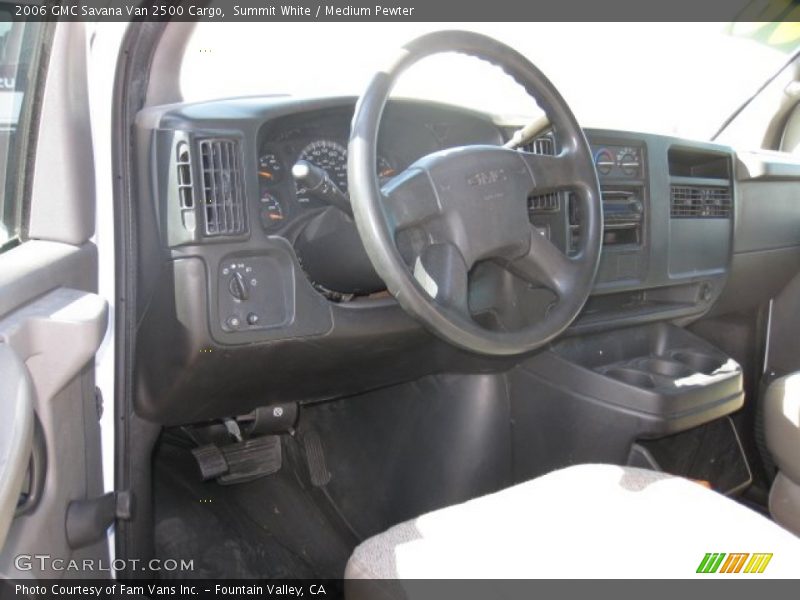 Summit White / Medium Pewter 2006 GMC Savana Van 2500 Cargo