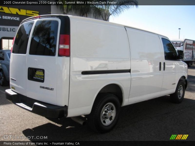 Summit White / Medium Dark Pewter 2005 Chevrolet Express 2500 Cargo Van