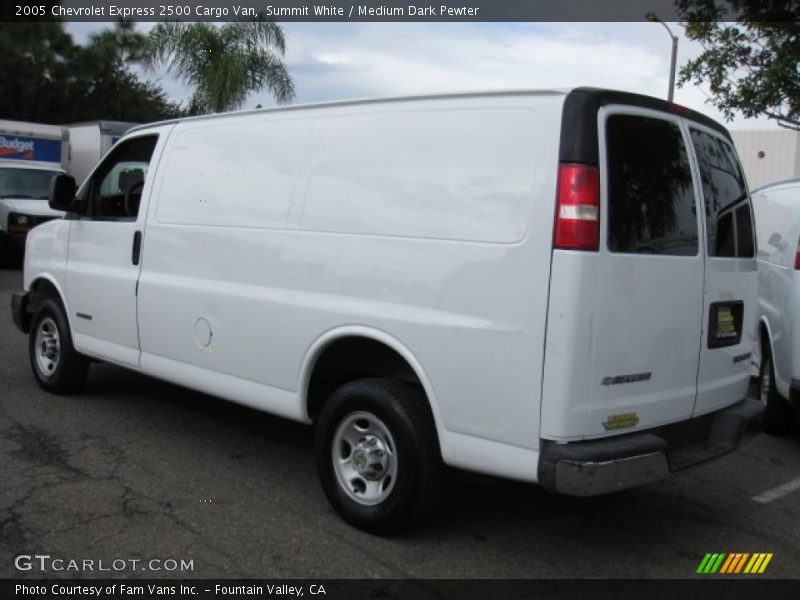 Summit White / Medium Dark Pewter 2005 Chevrolet Express 2500 Cargo Van