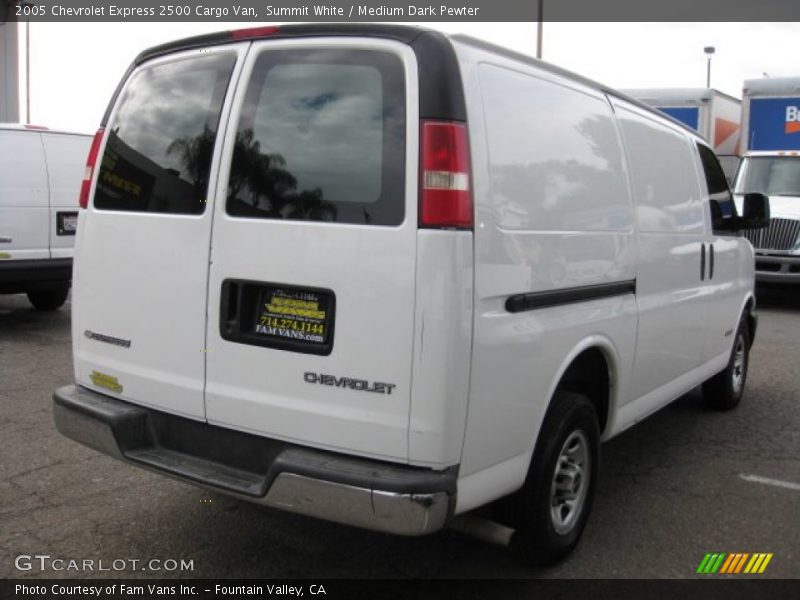 Summit White / Medium Dark Pewter 2005 Chevrolet Express 2500 Cargo Van
